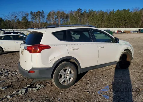 2015 Toyota Rav4 Le z USA, uszkodzony, nr VIN 2T3ZFREV3FW196373